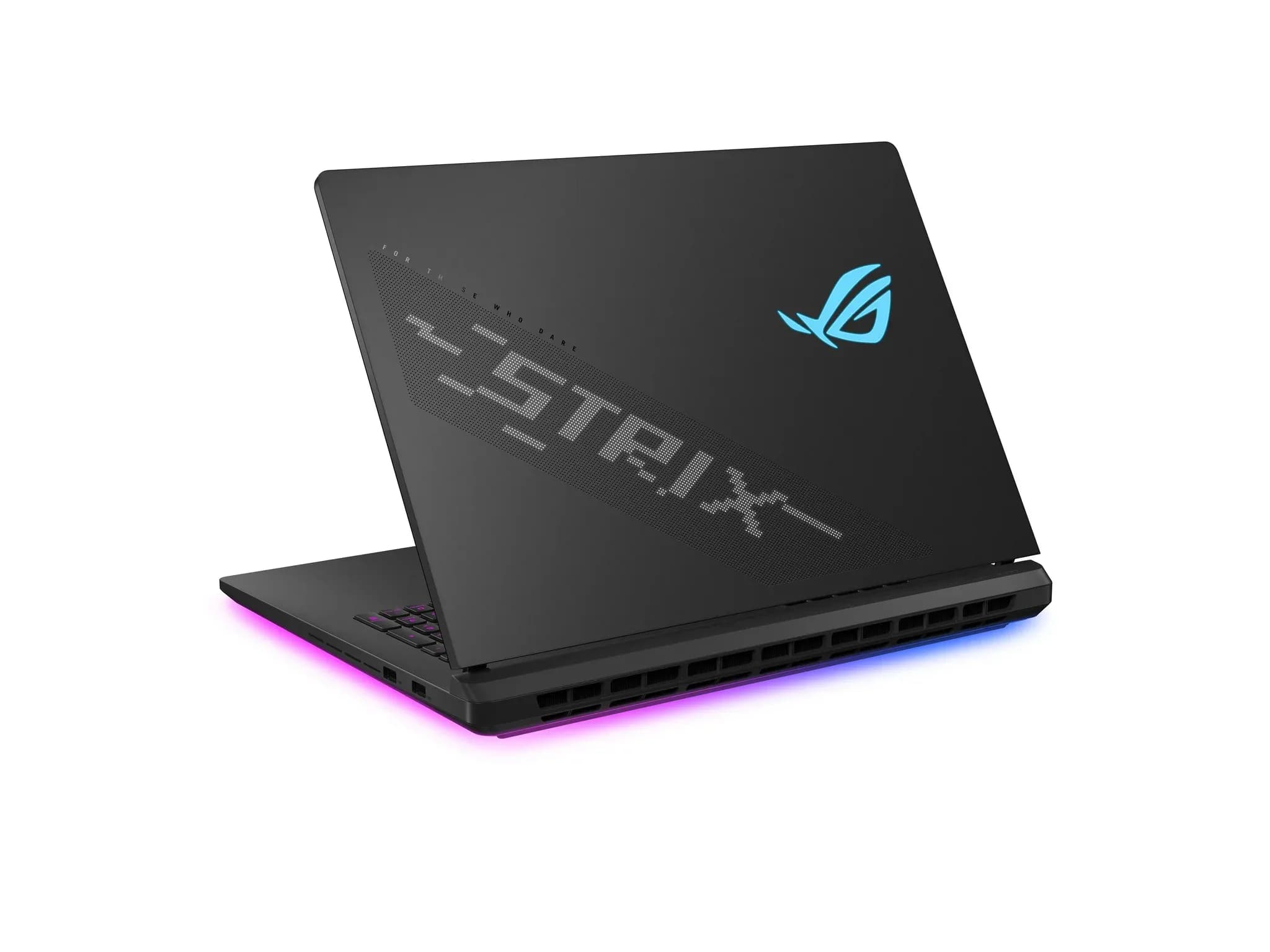 لپ‌تاپ گیمینگ ASUS ROG Strix SCAR 18 G835LX · نمای زاویه‌دار