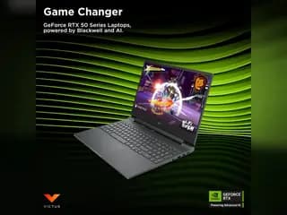 لپ‌تاپ گیمینگ HP Victus 15 fb3045nw — نمای باز و صفحه‌نمایش ۲