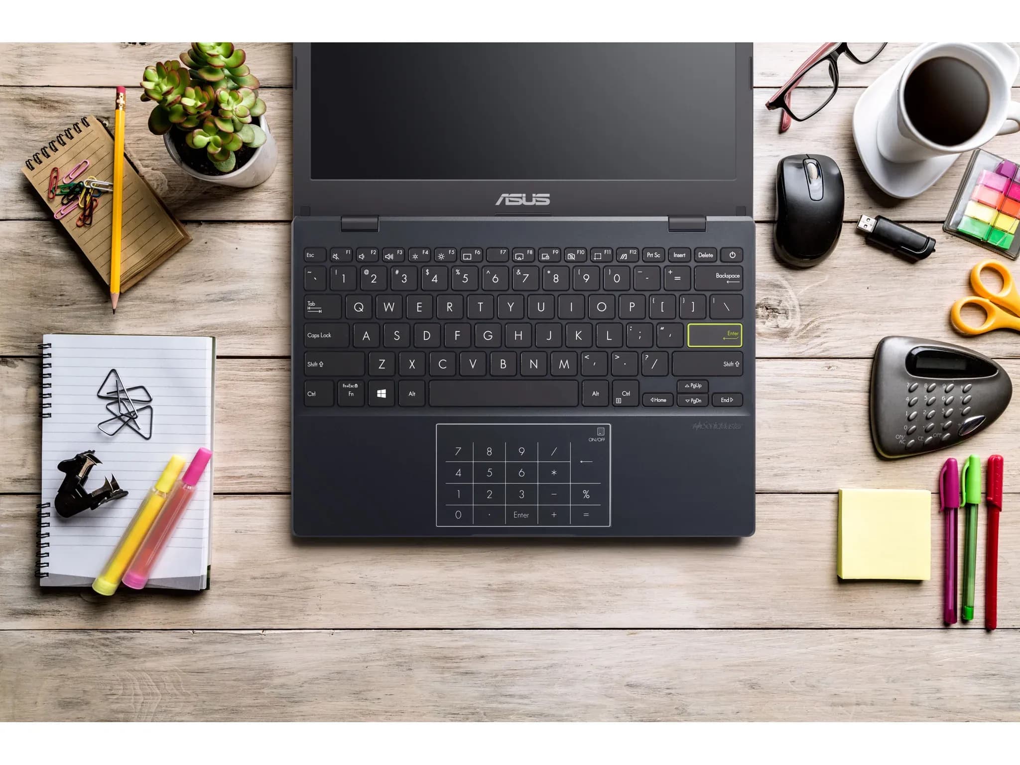 لپ‌تاپ ASUS Vivobook Go 14 E410KA · نمای پشت و لولا ۲